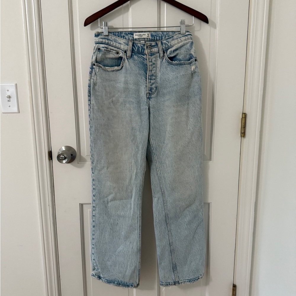 Abercrombie & Fitch “90s Low Rise Baggy” Jean